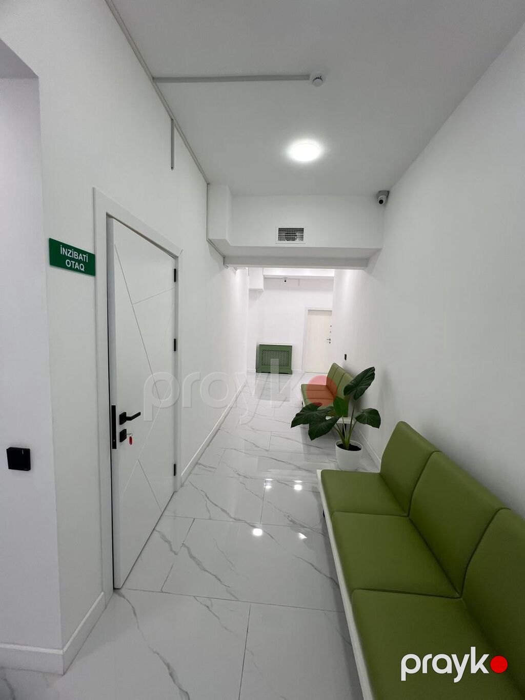 Qara Qarayev metrosu yaxınlığında 2/16 Yeni təmirdən cıxmış Klinika — Əmlak, Bakı (9)