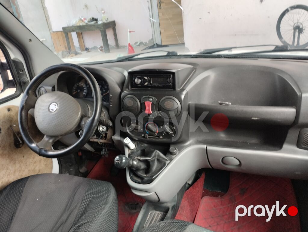 Fiat Doblo Cargo, ağ rəng, yükdaşıma üçün praktik furqon. Texniki və — Avtomobillər, Digah (6)