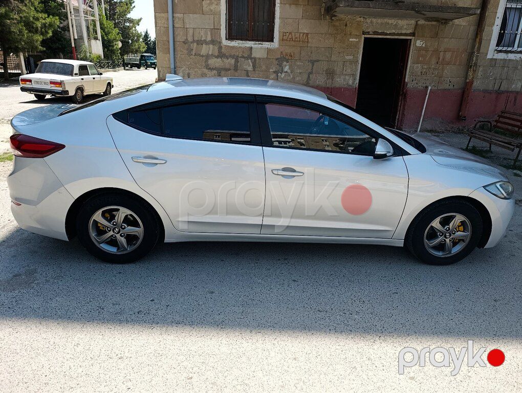 Hyundai Avante, 1.6 L, 2016 il, 139 000 km — Avtomobillər, Bakı (9)