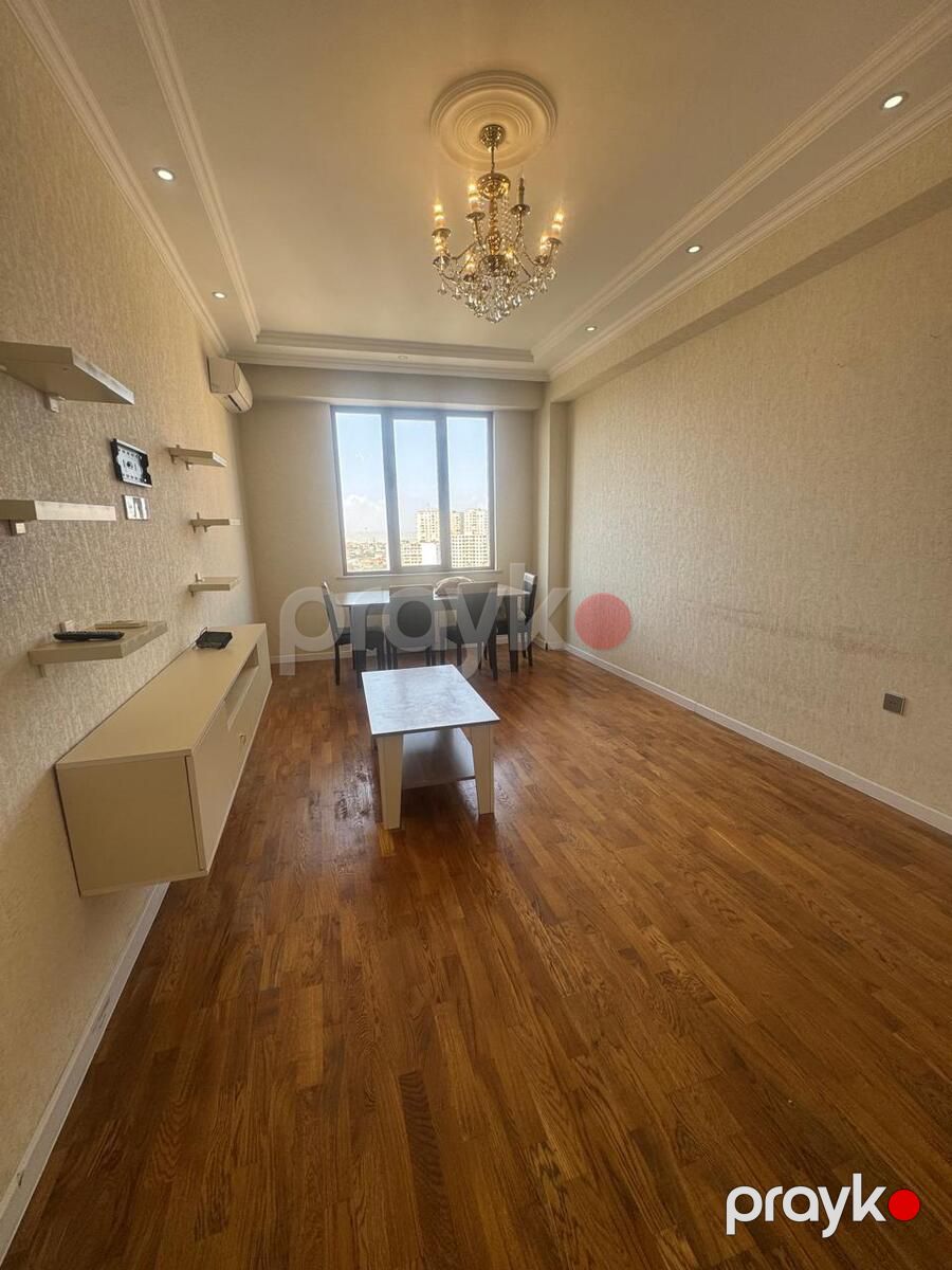 Satılır 2 otaqlı köhnə tikili 74 m² — Mənzil, Bakı (3)
