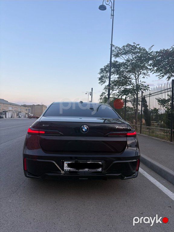 BMW 750e, 3.0 L, 17.6 kWh, 2024 il, 23 700 km — Avtomobillər, Bakı (4)