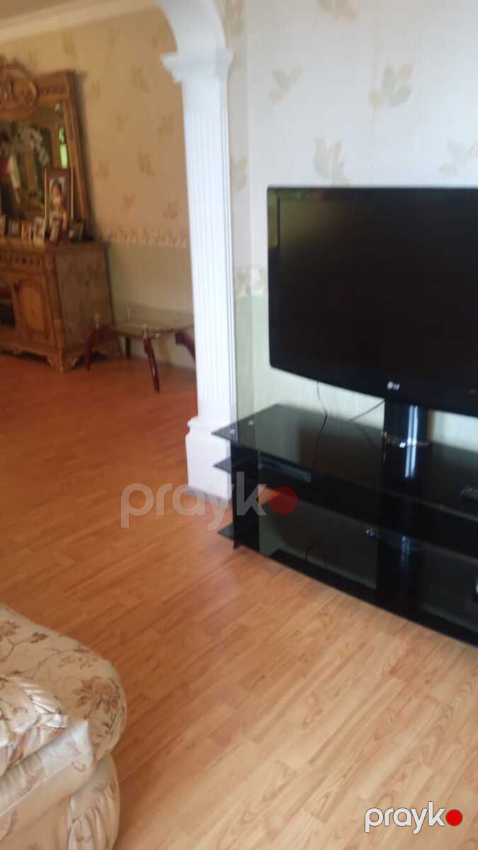 Satılır 5 otaqlı köhnə tikili 120 m² — Mənzil, Bakı (2)