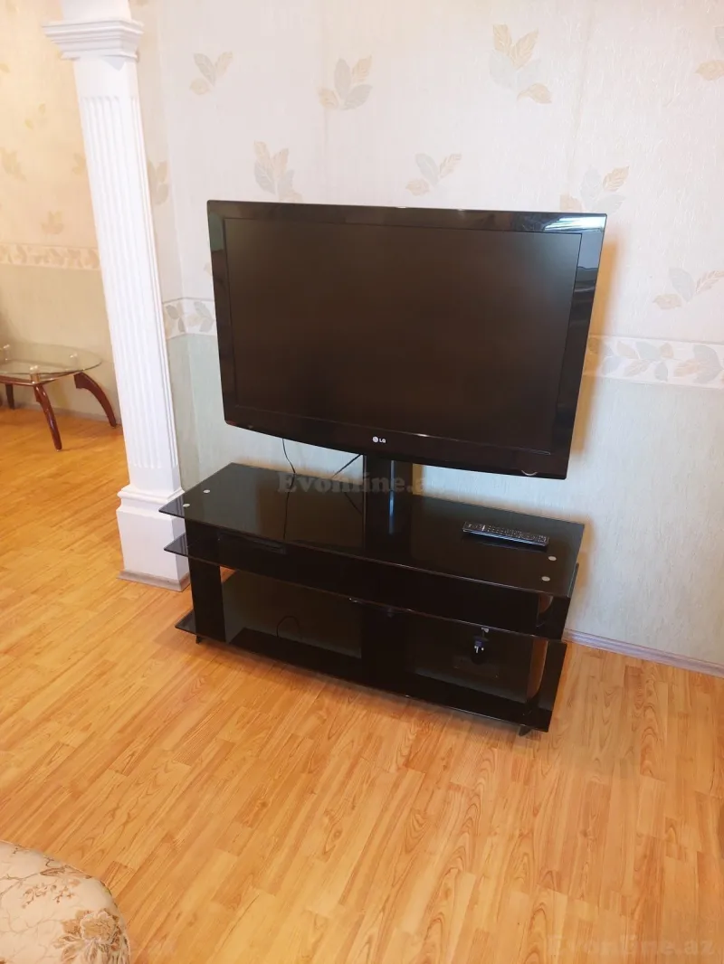 Satılır 5 otaqlı Mənzil Köhnə tikili 100 m² Bakı, Xətai r., Əhmədli m., Əhmədli — Mənzil, Bakı (3)