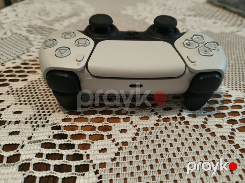 Sony PlayStation 5 DualSense naqilsiz oyun pultu İstifade olunmayıb — Aksesuarlar, Masazır (5)
