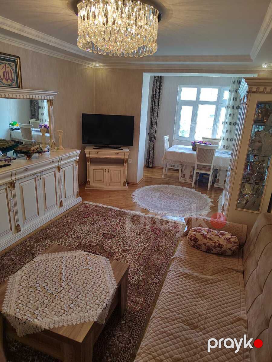 Satılır 4 otaqlı köhnə tikili 100 m² — Mənzil, Bakı (2)