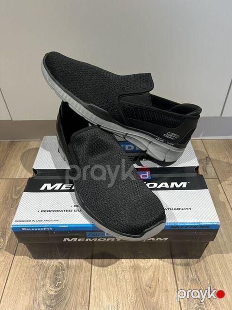 Original Skechers slip-on kişi ayaqqabısı. Cəmi 1 dəfə geyinilib. Ölçü — Bakı