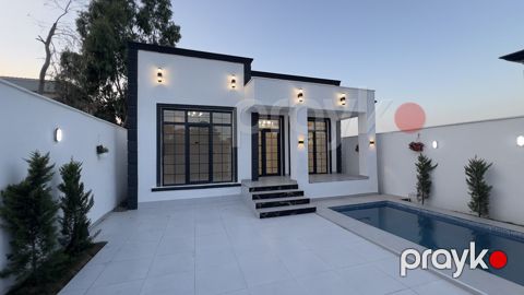 Satılır 4 otaqlı həyət evi/bağ evi 110 m² — Bakı