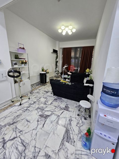 İcarəyə verilir 1 otaqlı ofis 32 m²