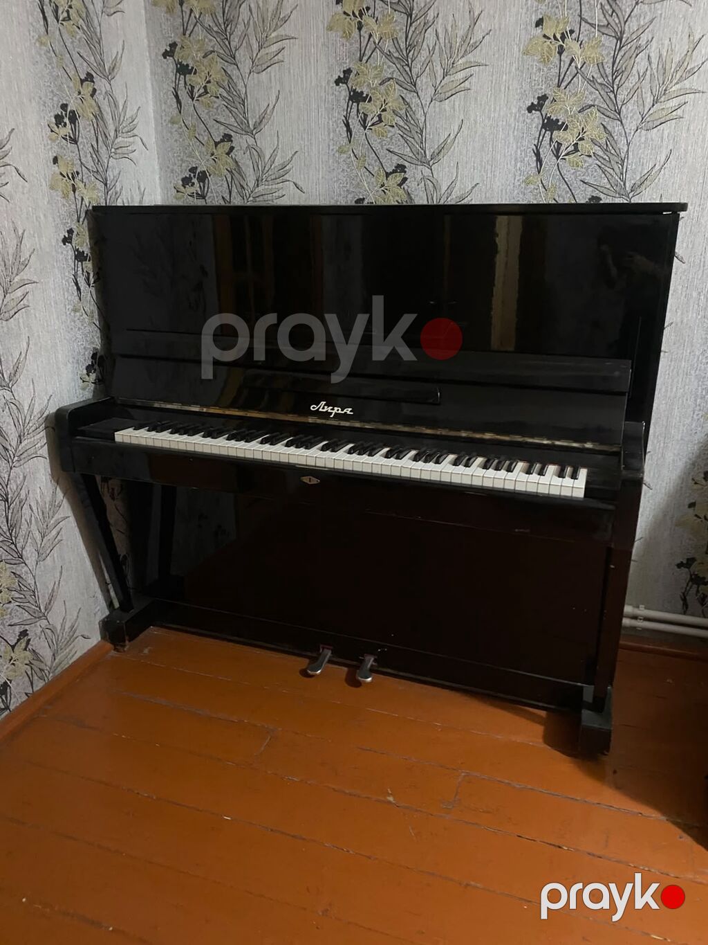 Upright pianosu – “Avrora” modeli - Korpus: parlaq qara rəngli şpon — Pianino və digər klaviş alətləri, Bakı (2)