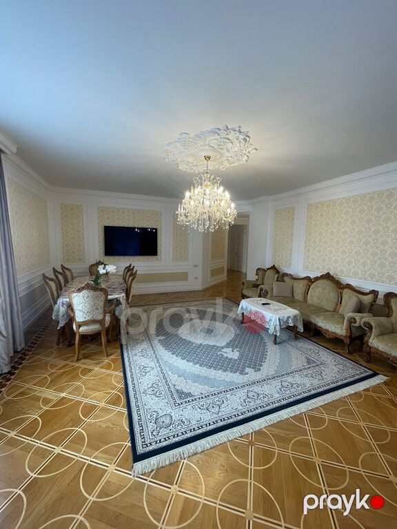 Satılır 4 otaqlı yeni tikili 200 m² — Mənzil, Bakı (9)