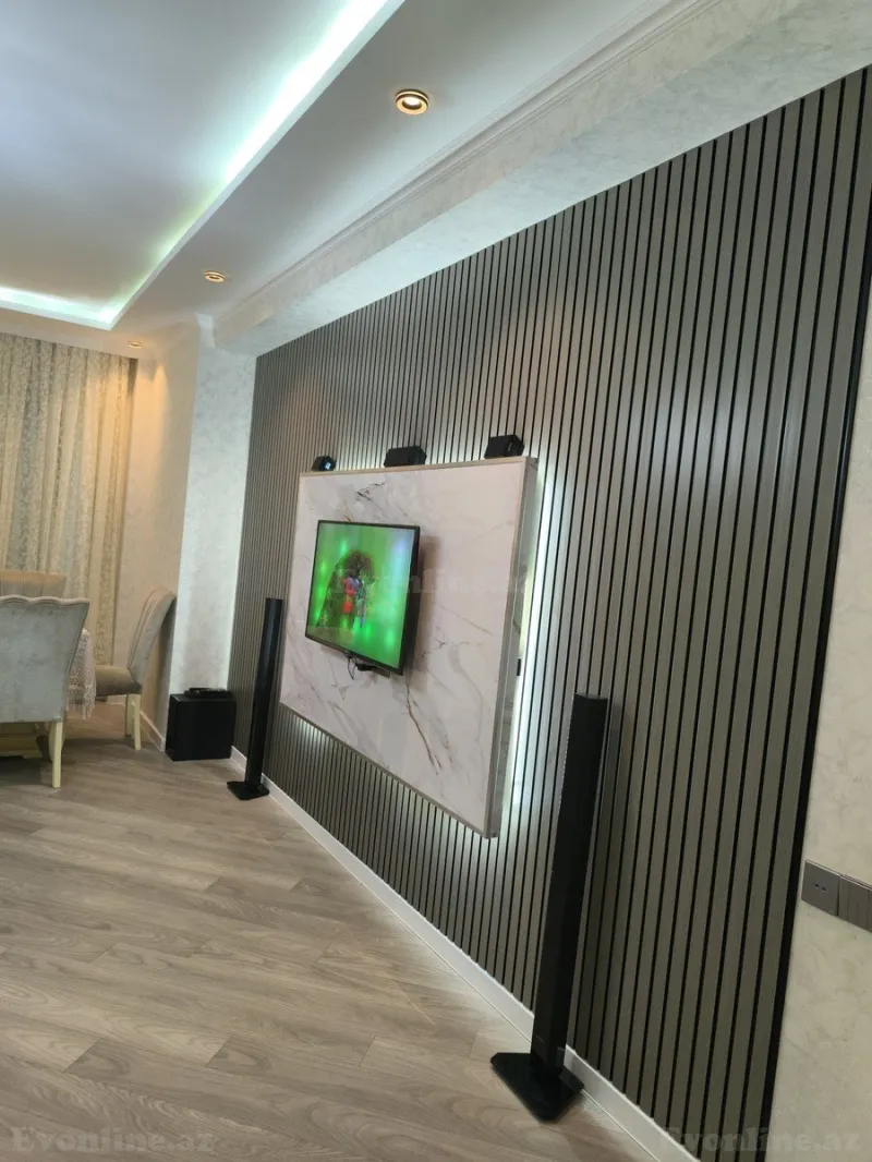 Satılır 3 otaqlı Mənzil Yeni tikili 135 m² Bakı, Yasamal r., Yeni Yasamal — Bakı