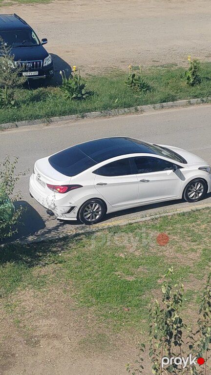 Hyundai Avante, 1.6 L, 2015 il, 237 000 km — Avtomobillər, Tovuz (3)