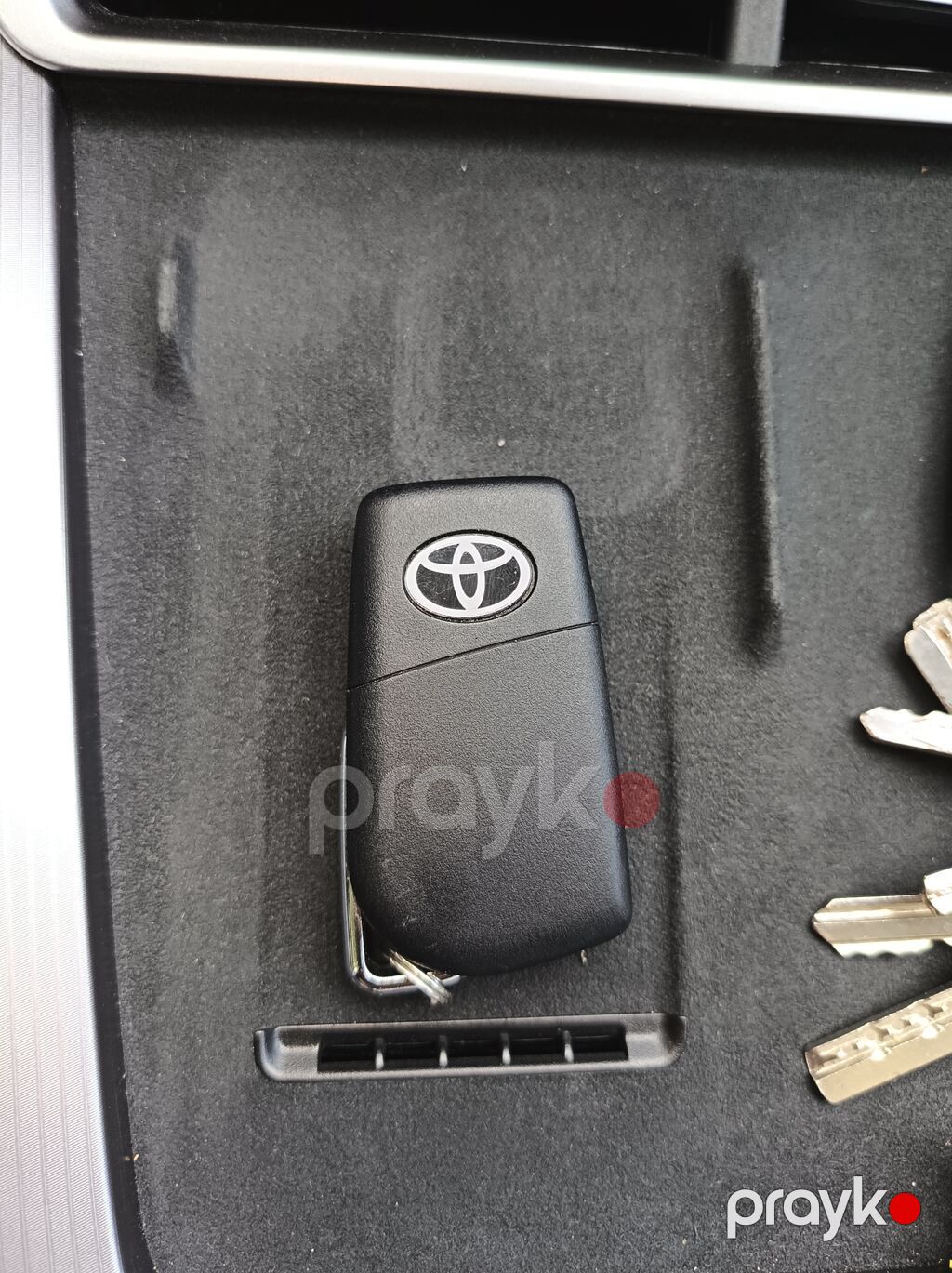 Toyota camry original açarı tezeAvtomobil üçün qatlanan uzaqdan — Avtomobil elektrikası, Digah (4)