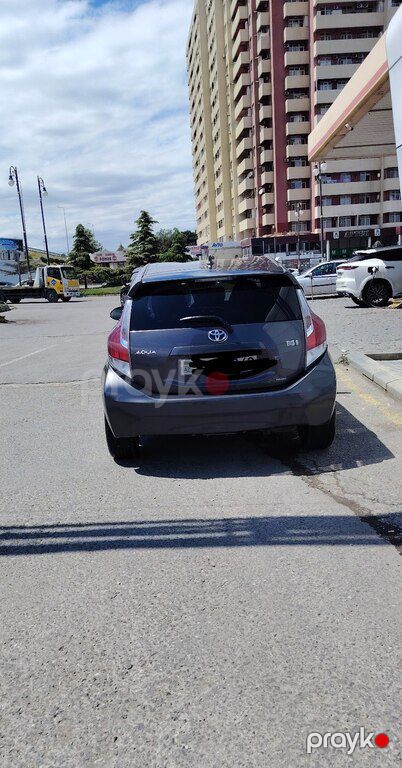 Toyota Aqua, 1.5 L, 0.9 kWh, 2015 il, 130 763 km — Avtomobillər, Bakı (2)