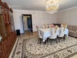 Satılır 3 otaqlı Bina evi menzil (Köhnə tikili), 65 m², 30-cu məhəllə — Elŝen — Apartment
