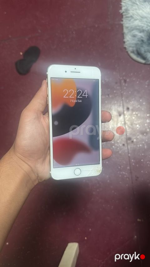 IPhone 7 Plus, Gümüşü, Qırıq — Bakı
