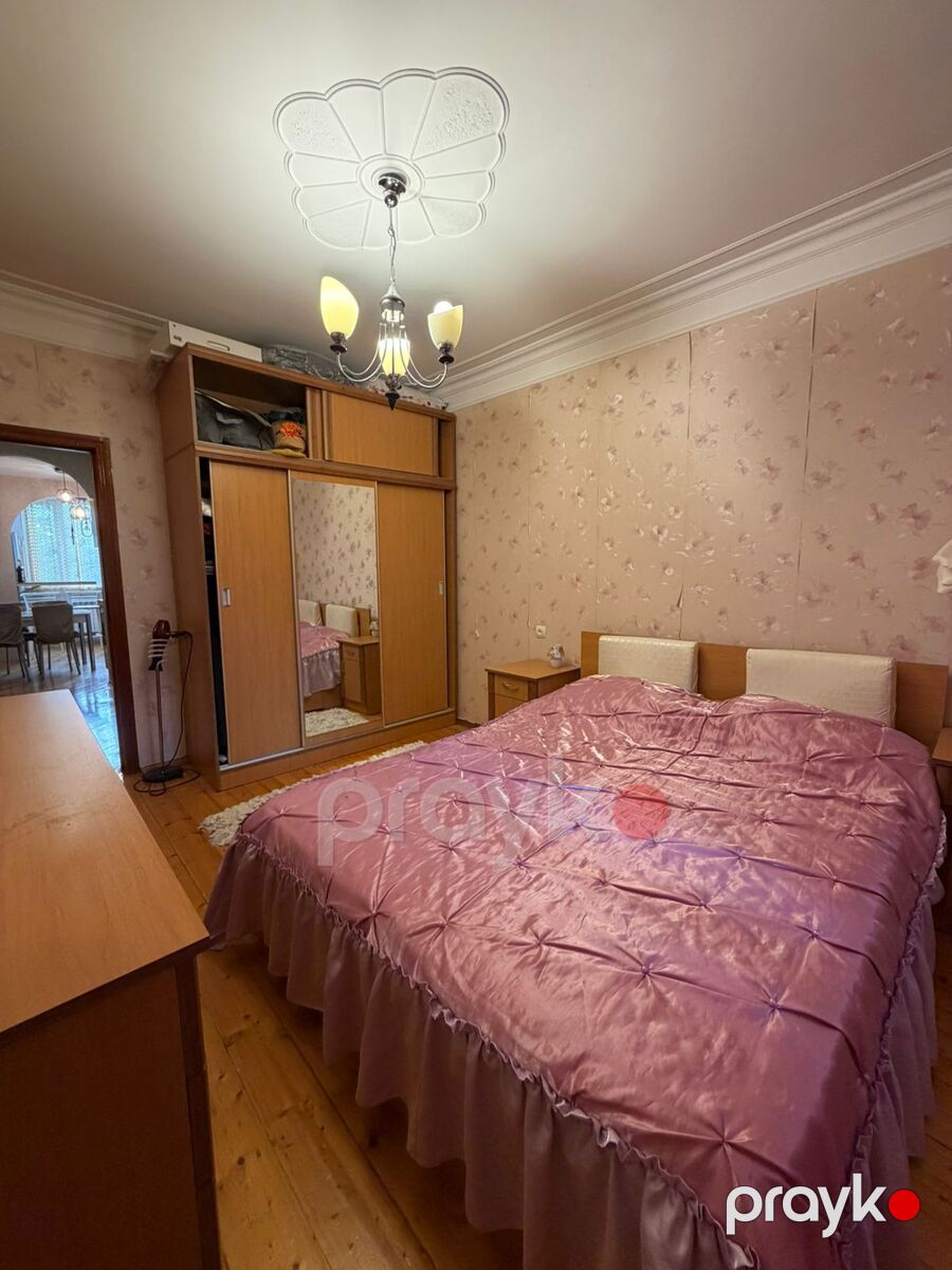 Satılır 4 otaqlı köhnə tikili 100 m² — Mənzil, Bakı (8)