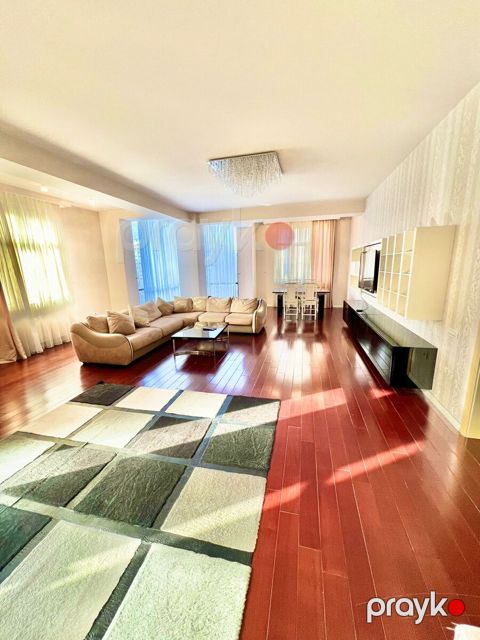 İcarəyə verilir 3 otaqlı yeni tikili 180 m² — Bakı
