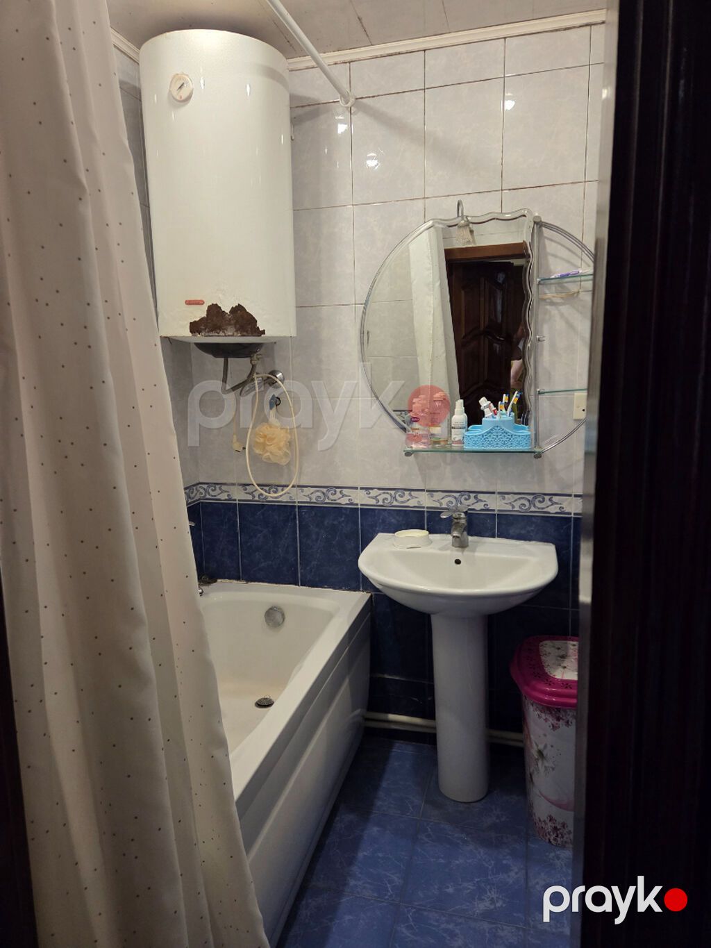 Ev kirayə verilir,3 otaqlıdır.BDU nun və Elmlər metrosunun — Mənzil, Bakı (6)