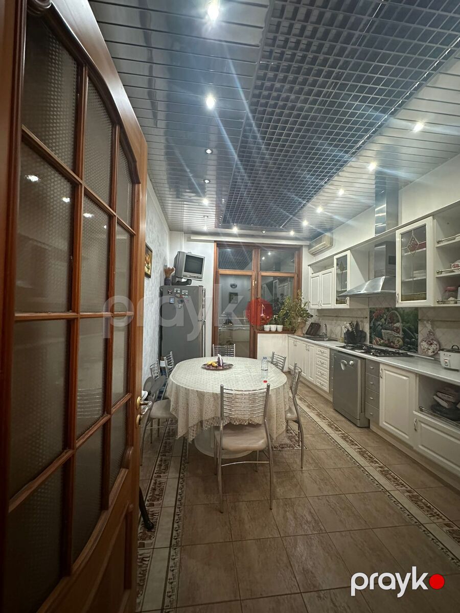 Satılır 4 otaqlı yeni tikili 220 m² — Mənzil, Bakı (11)