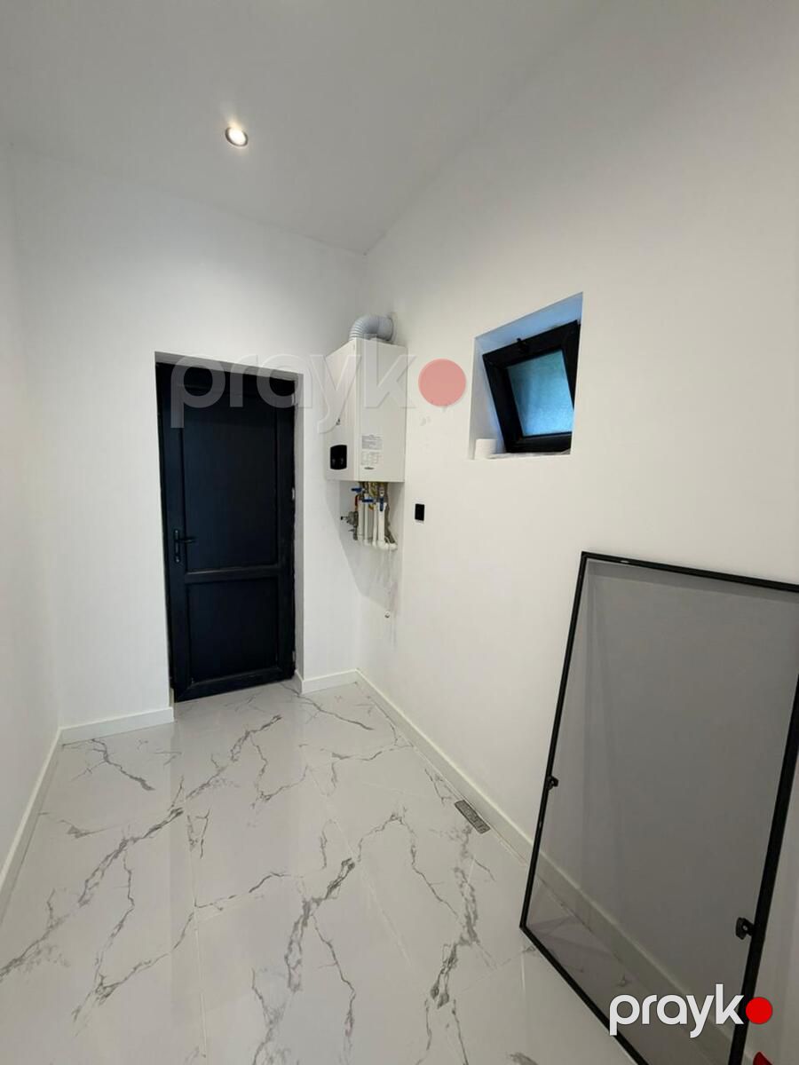 Satılır 4 otaqlı həyət evi/bağ evi 220 m² — Ev, villa, Bakı (12)