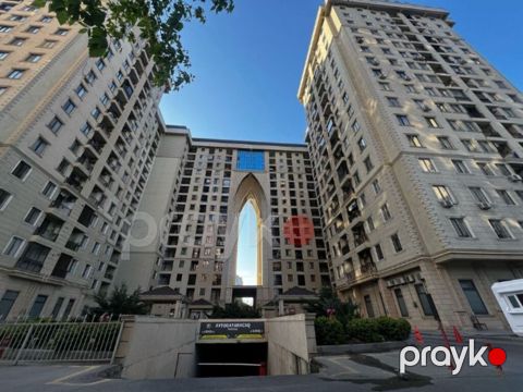 Satılır 5 otaqlı yeni tikili 325 m² — Bakı
