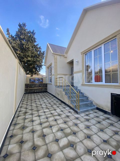 Həyət evi, Binəqədi qəs — Bakı