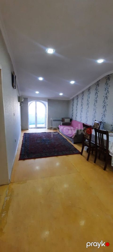 2 otaqlı təmirli ve Əşyalı ev kirayə verilir.Evde yaşamaq üçün hər — Bakı