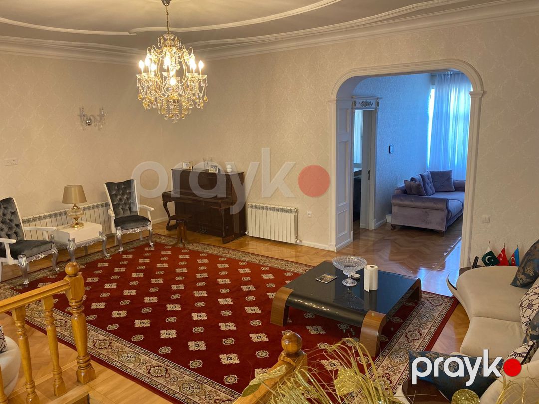Satılır 6 otaqlı həyət evi/bağ evi 550 m² — Ev, villa, Bakı (11)