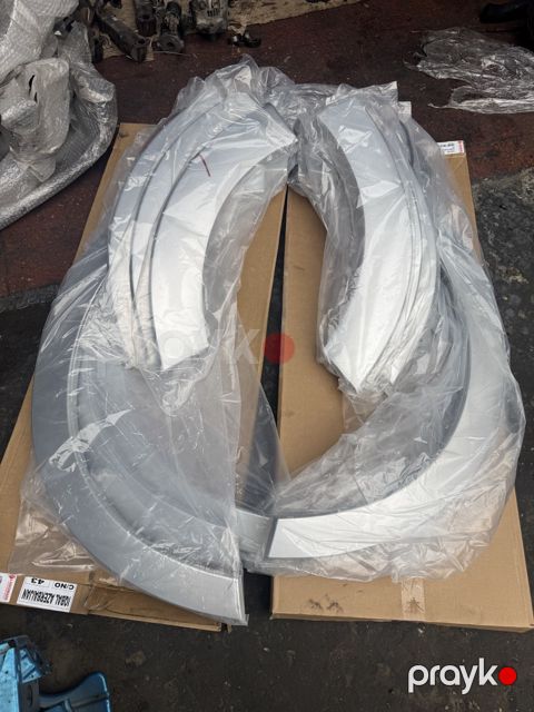 Mitsubishi Pajero 2007-2020 spoyleri — Bakı