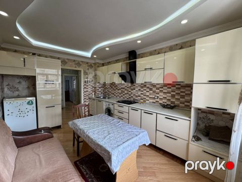 Satılır 3 otaqlı köhnə tikili 85 m² — Bakı