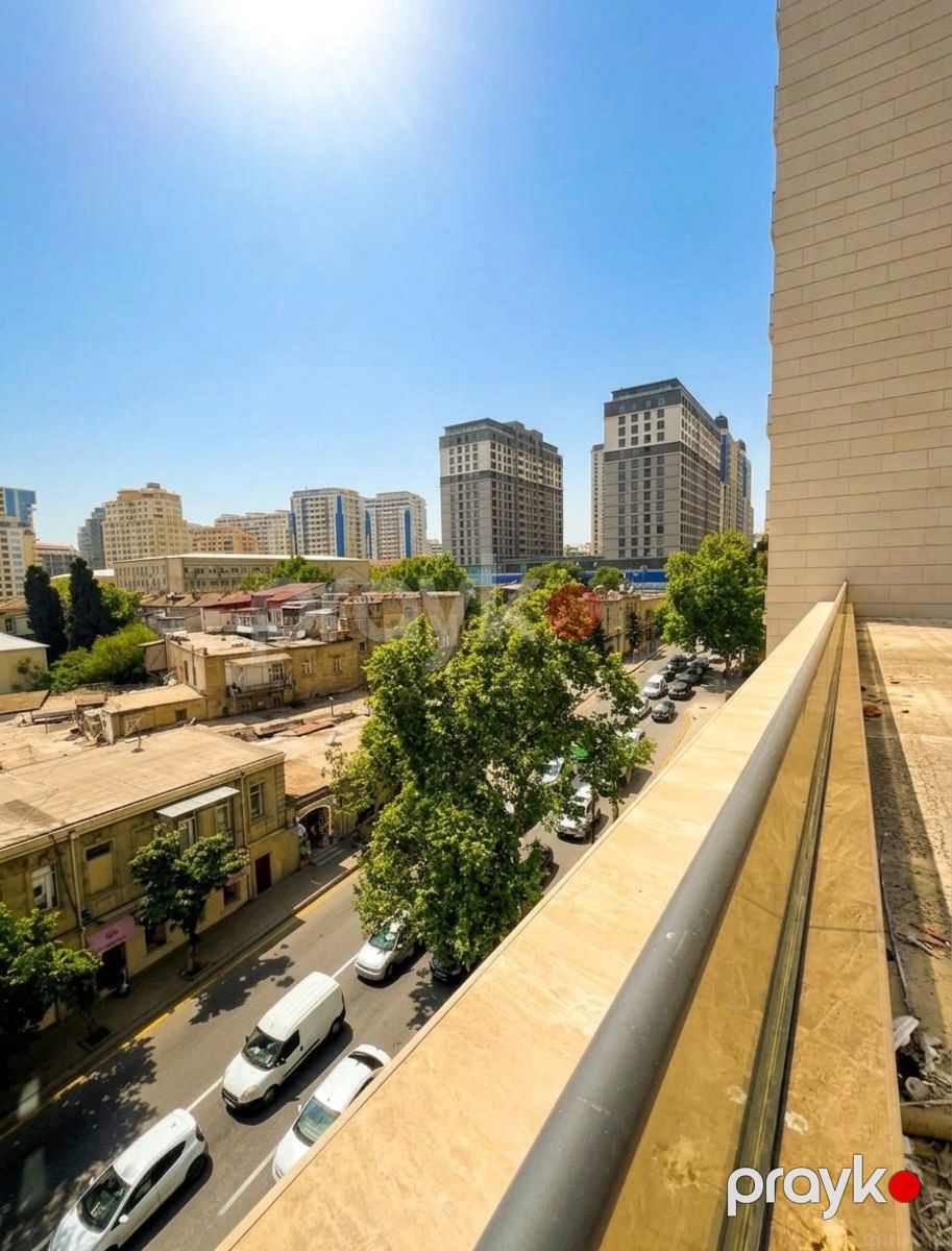 Satılır 4 otaqlı yeni tikili 195 m² — Mənzil, Bakı (9)