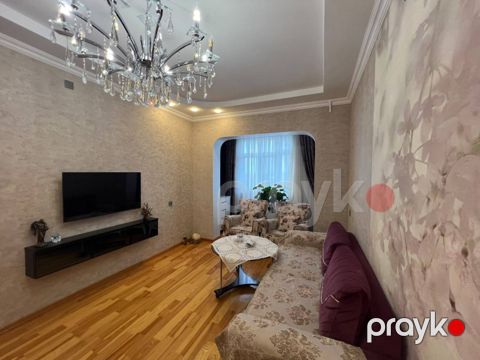 Satılır 3 otaqlı köhnə tikili 65 m² — Bakı