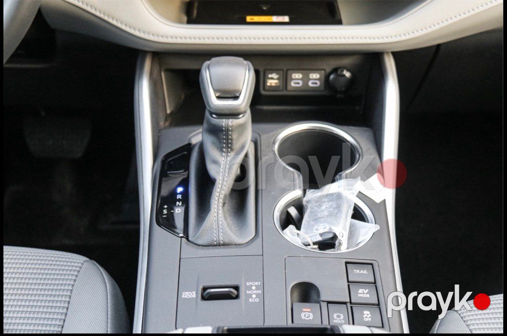 Toyota Highlander, 2.5 L, 1.6 kWh, 2026 il, yeni — Avtomobillər (10)