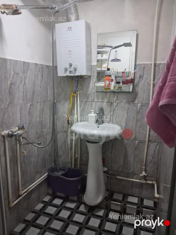 Satılır 2 otaqlı Bina evi menzil (Köhnə tikili), 48 m², 8-ci mikrorayon — Mənzil, Sumqayıt (5)