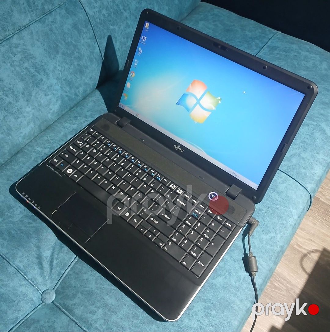 Noutbuk Fujitsu — Noutbuklar, Bakı (4)