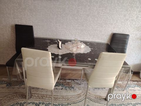 Mətbəx üçün, İşlənmiş, Açılmayan, Dördbucaq masa, 4 stul — Digah