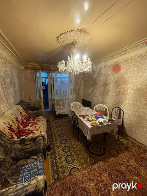 Satılır 3 otaqlı köhnə tikili 85 m²