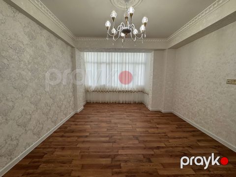 Satılır 2 otaqlı yeni tikili 60 m²