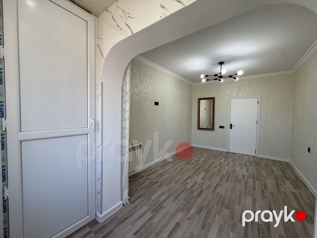 Satılır 2 otaqlı köhnə tikili 60 m² — Mənzil, Bakı (4)