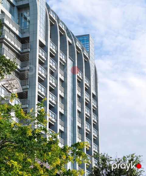 Satılır 4 otaqlı yeni tikili 320 m² — Bakı