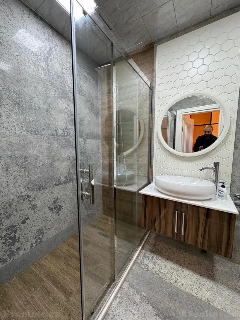Satılır 4 otaqlı Mənzil Köhnə tikili 120 m² Bakı, Səbail r — Mənzil, Bakı (3)