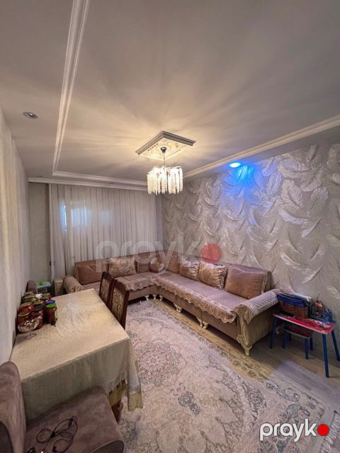 Satılır 3 otaqlı köhnə tikili 85 m²