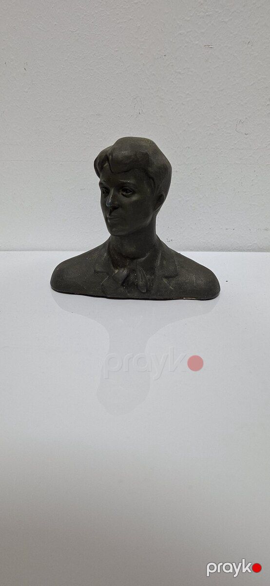 Sergey Yesenin metal büstü — Kolleksiyalar, Bakı (3)