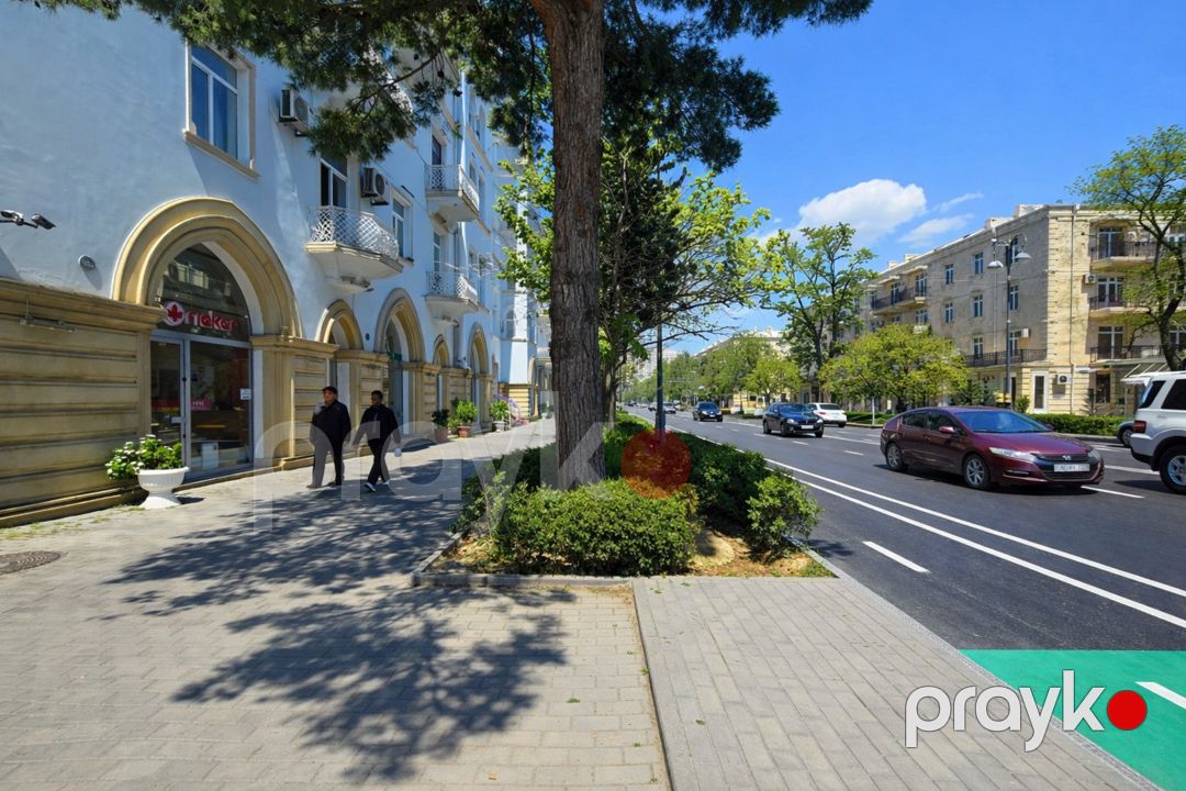 Satılır 6 otaqlı həyət evi/bağ evi 550 m² — Ev, villa, Bakı (10)