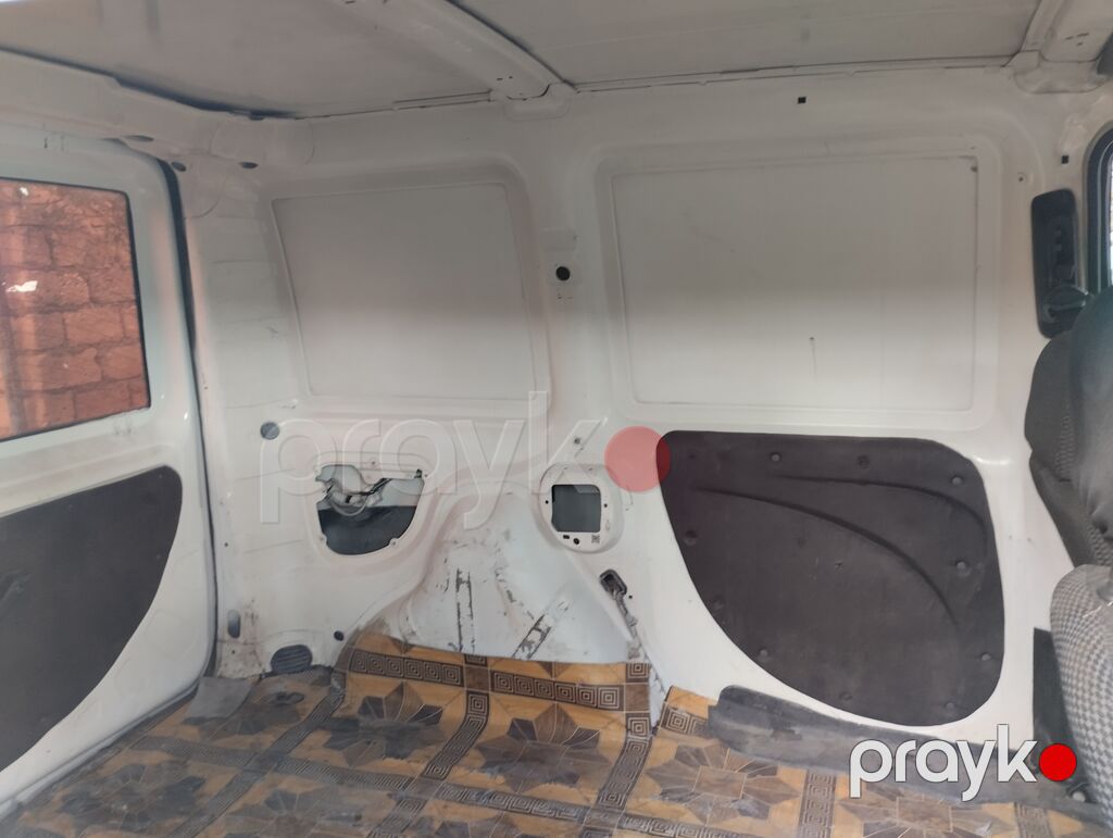 Fiat Doblo Cargo, ağ rəng, yükdaşıma üçün praktik furqon. Texniki və — Avtomobillər, Digah (4)