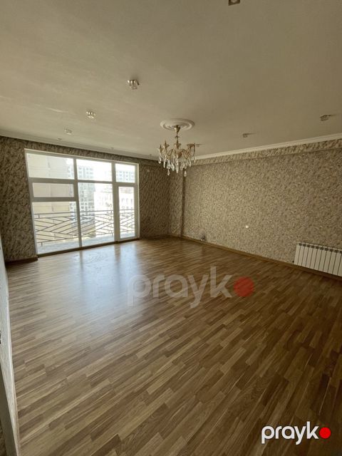 Satılır 3 otaqlı yeni tikili 145 m² — Bakı