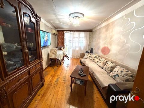 Satılır 3 otaqlı köhnə tikili 70 m²