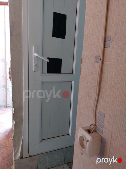 Hamam üçün İşlənmiş Plastik qapı Çərçivə ilə, Zəmanətli, Ünvandan götürmə — Bakı