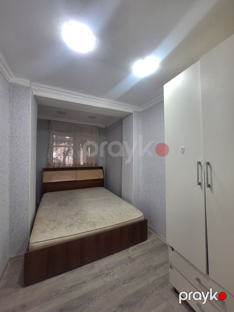 Satılır 2 otaqlı köhnə tikili 40 m² — Bakı